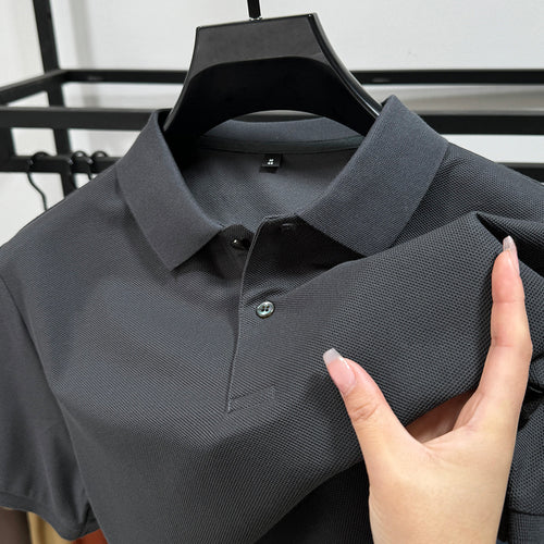 Polo piqué color gris oscuro