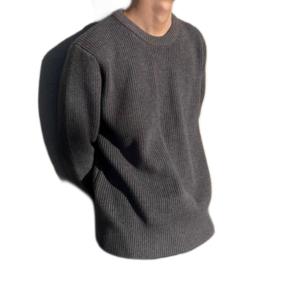 Sweater hombre, cuello redondo corte suelto