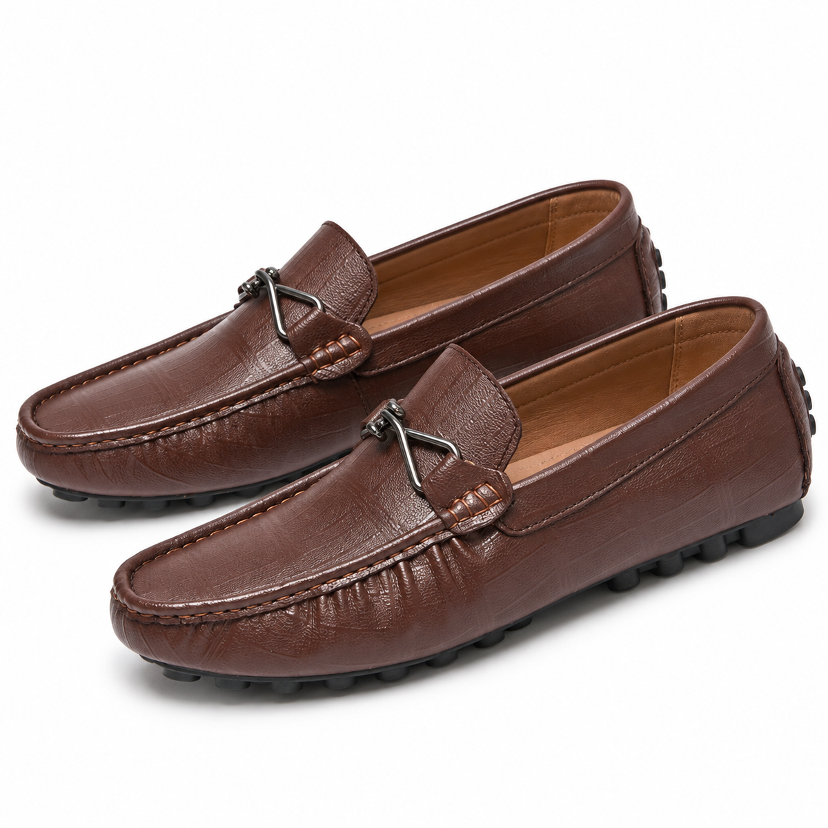 Luansky AI white product card — mocasin-cuero-hombre-suela-plana-alza